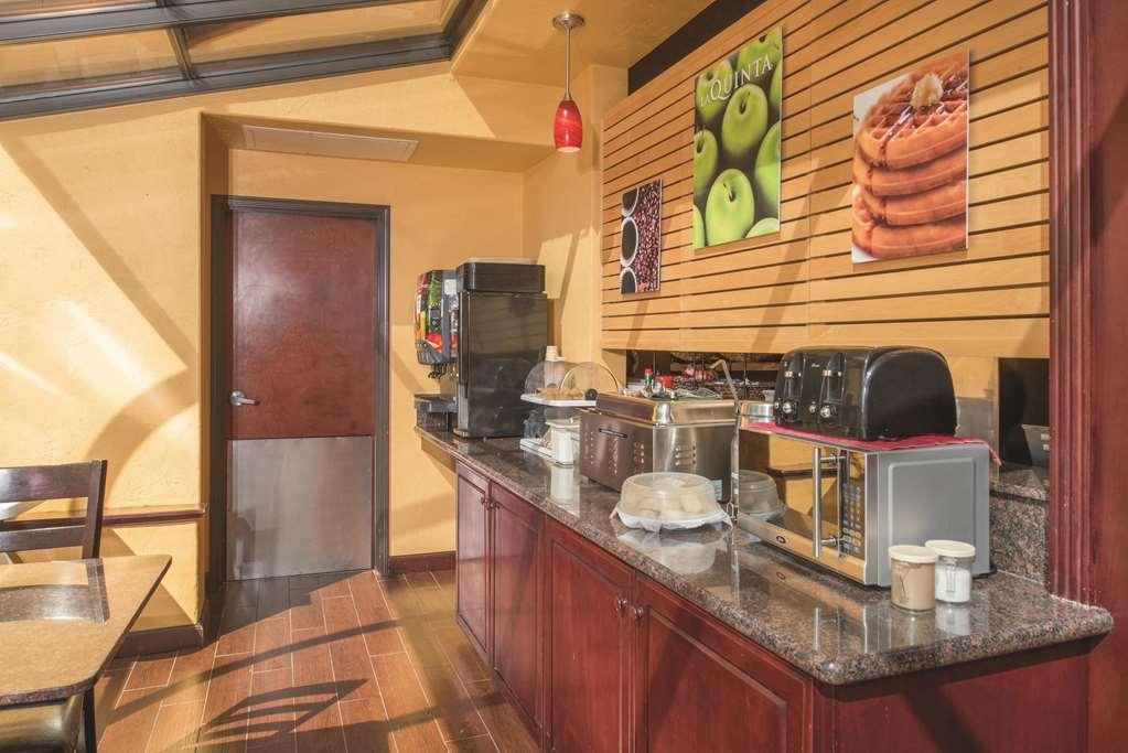 Best Western Plus Parkway Inn Wilsonville Exterior photo