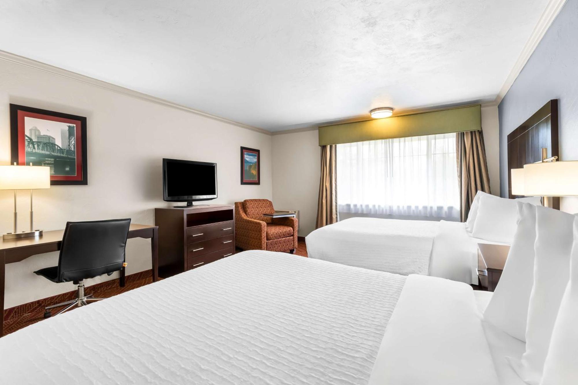 Best Western Plus Parkway Inn Wilsonville Exterior photo